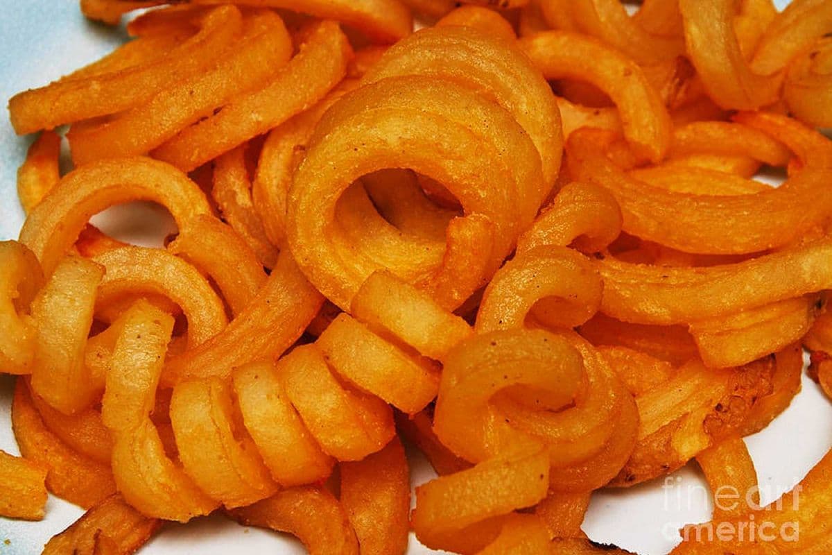 CRISPY CURLY FRIES (LARGE)