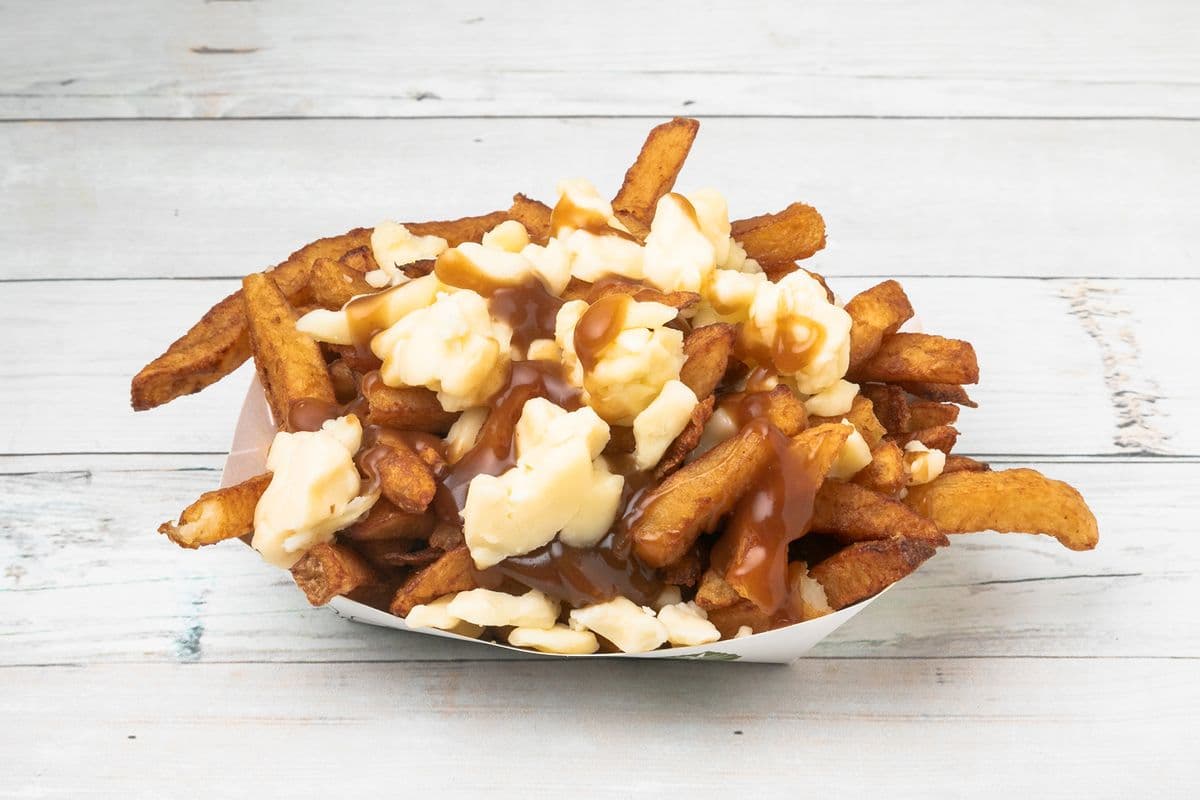 Large poutine