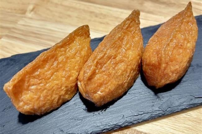 73. Tofu Sushi (3 pcs)