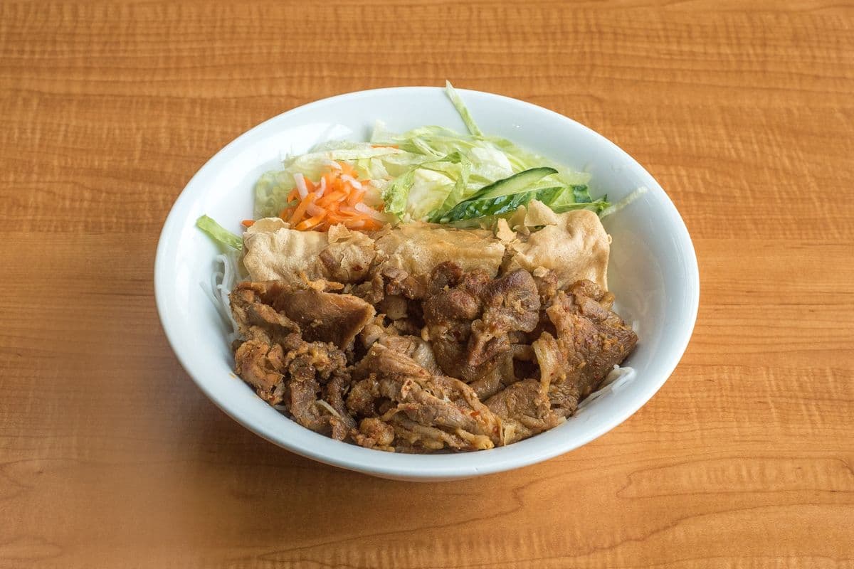 454. Vermicelli with Grilled Pork and Grilled Meatballs - Bun Thit Nuong, Nem Nuong