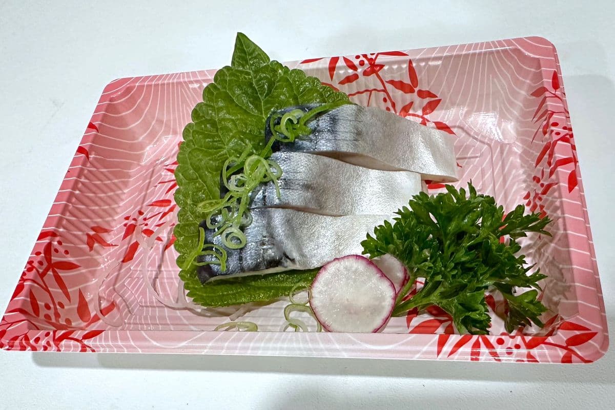 Mackerel Sashimi (3 pcs)