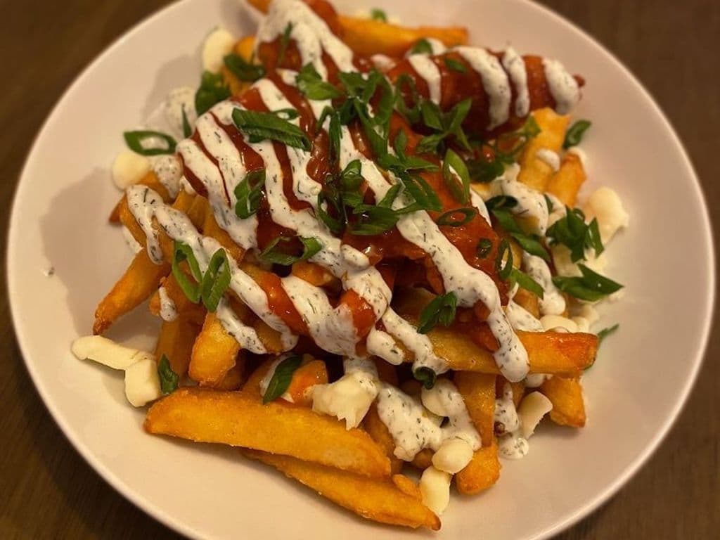Buffalo Chicken Poutine