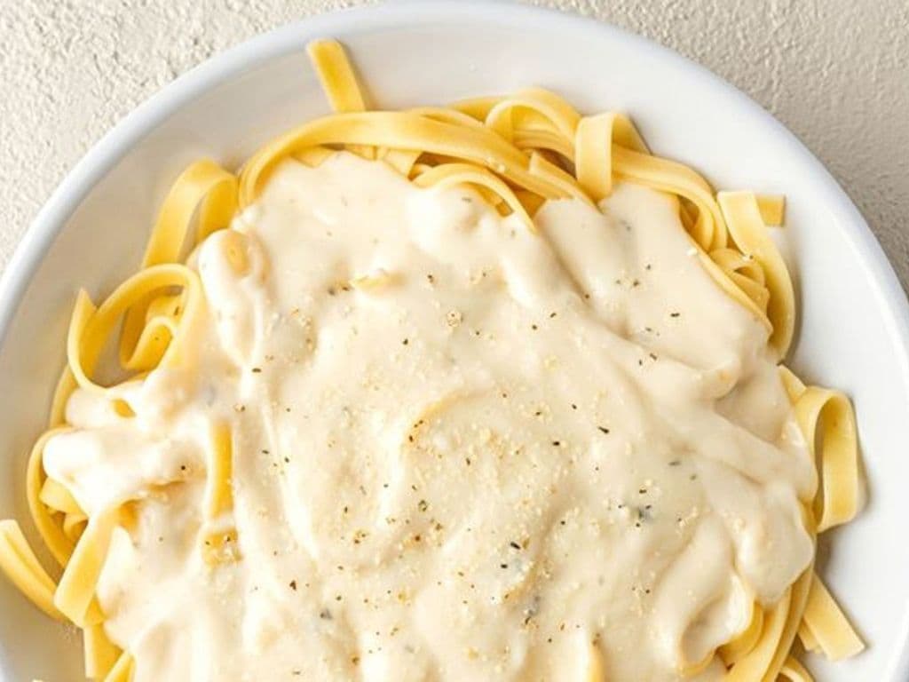 Fettuccine Alfredo