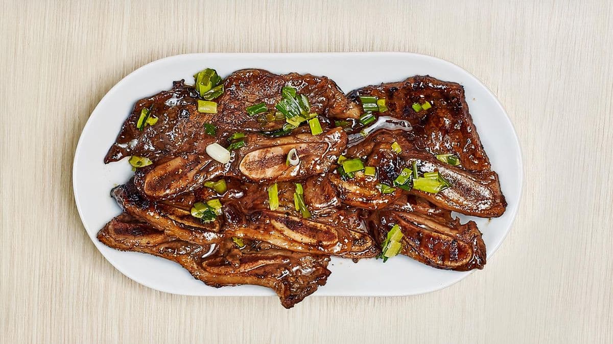 19R. Grilled BBQ Beef Short Ribs 