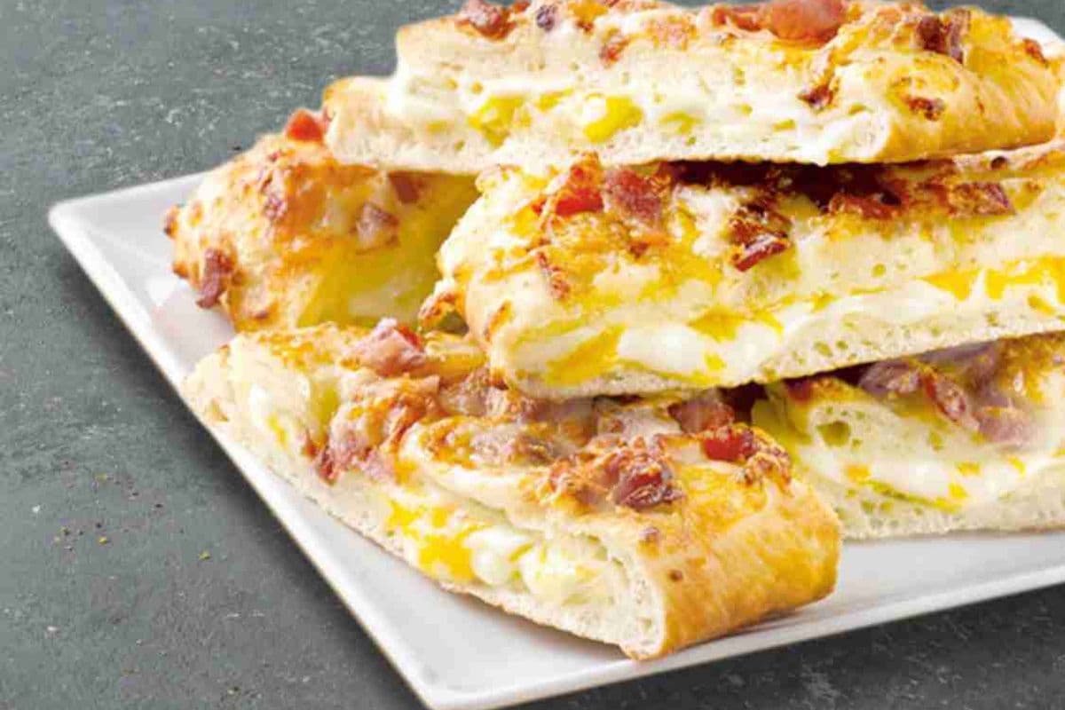 Bacon Cheddar Stuffed Cheesesticks