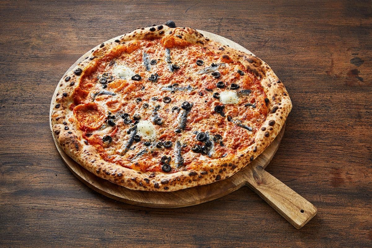 14" Medium Maestro Pizza