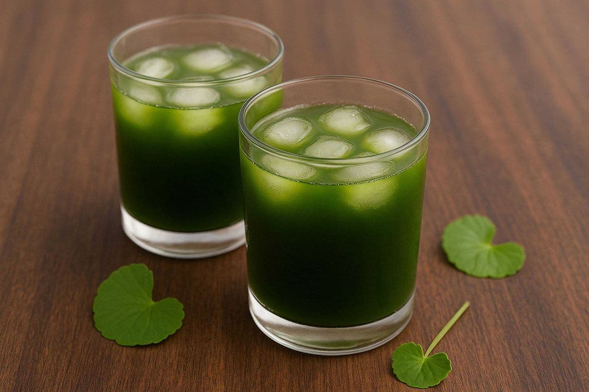 26 - Green Herbal Drink with Ice (崩大碗冰)