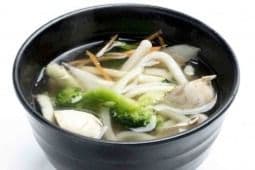 N6. Vegetable Udon (soup) 素菜烏冬湯麵
