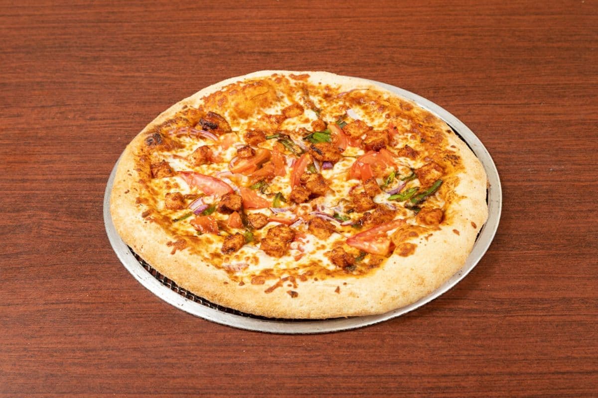 Butter Chicken Pizza