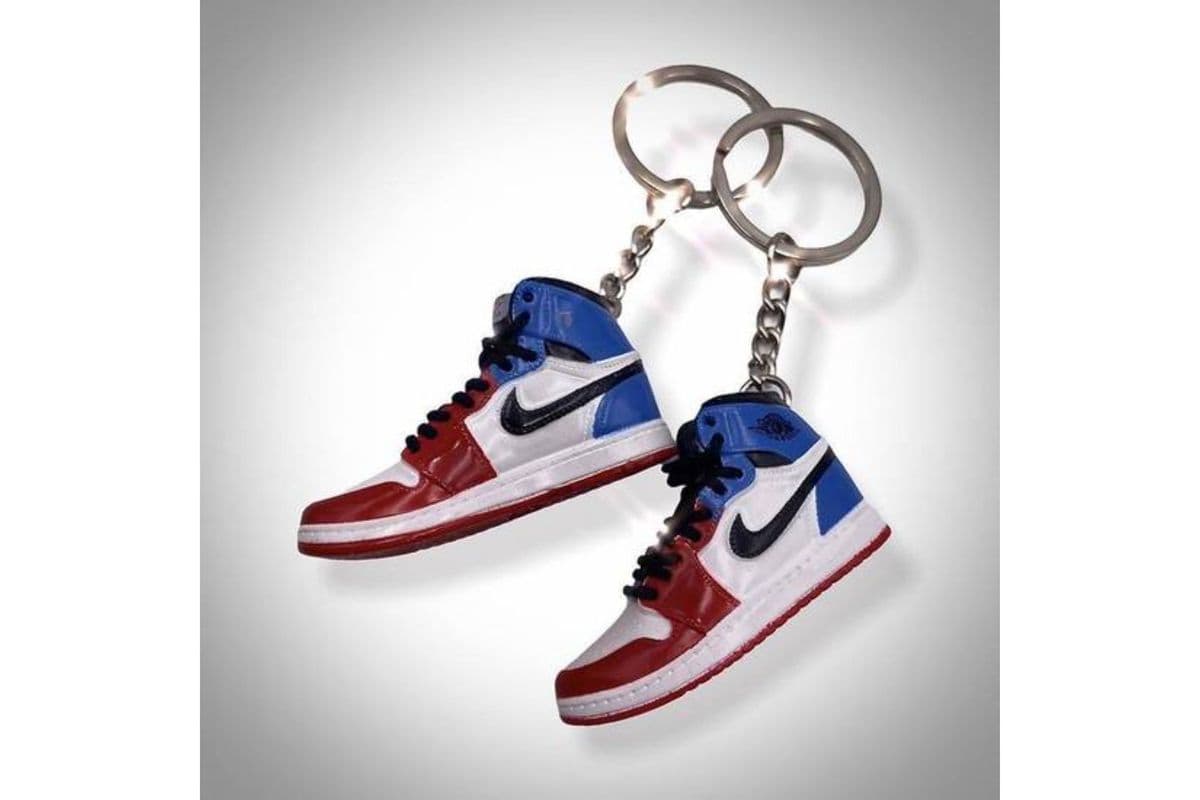 Jordan 1 High UNC Fearless Keychain
