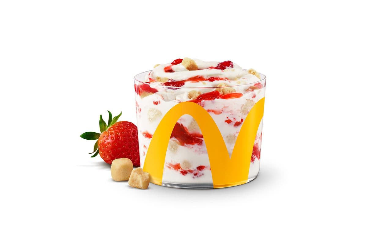 Strawberry Cheesecake McFlurry  [470.0 Cals]