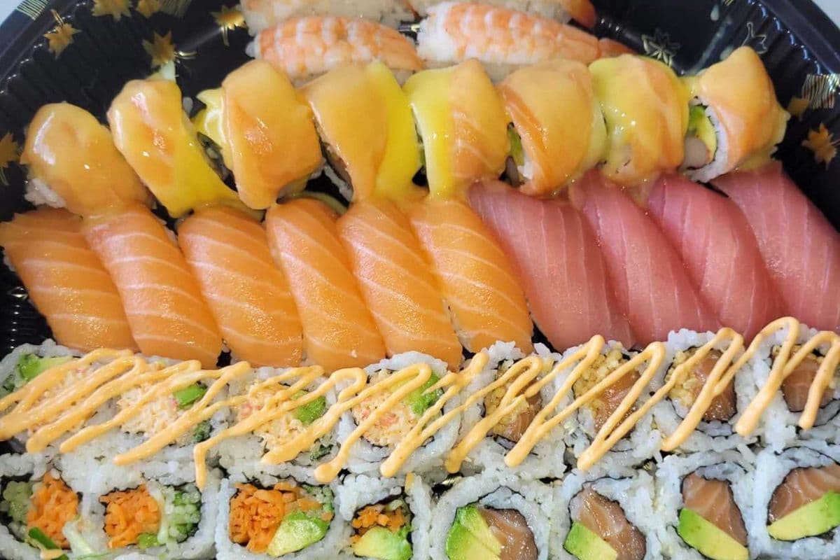 A6 Maki and Nigiri Tray (46 pcs)