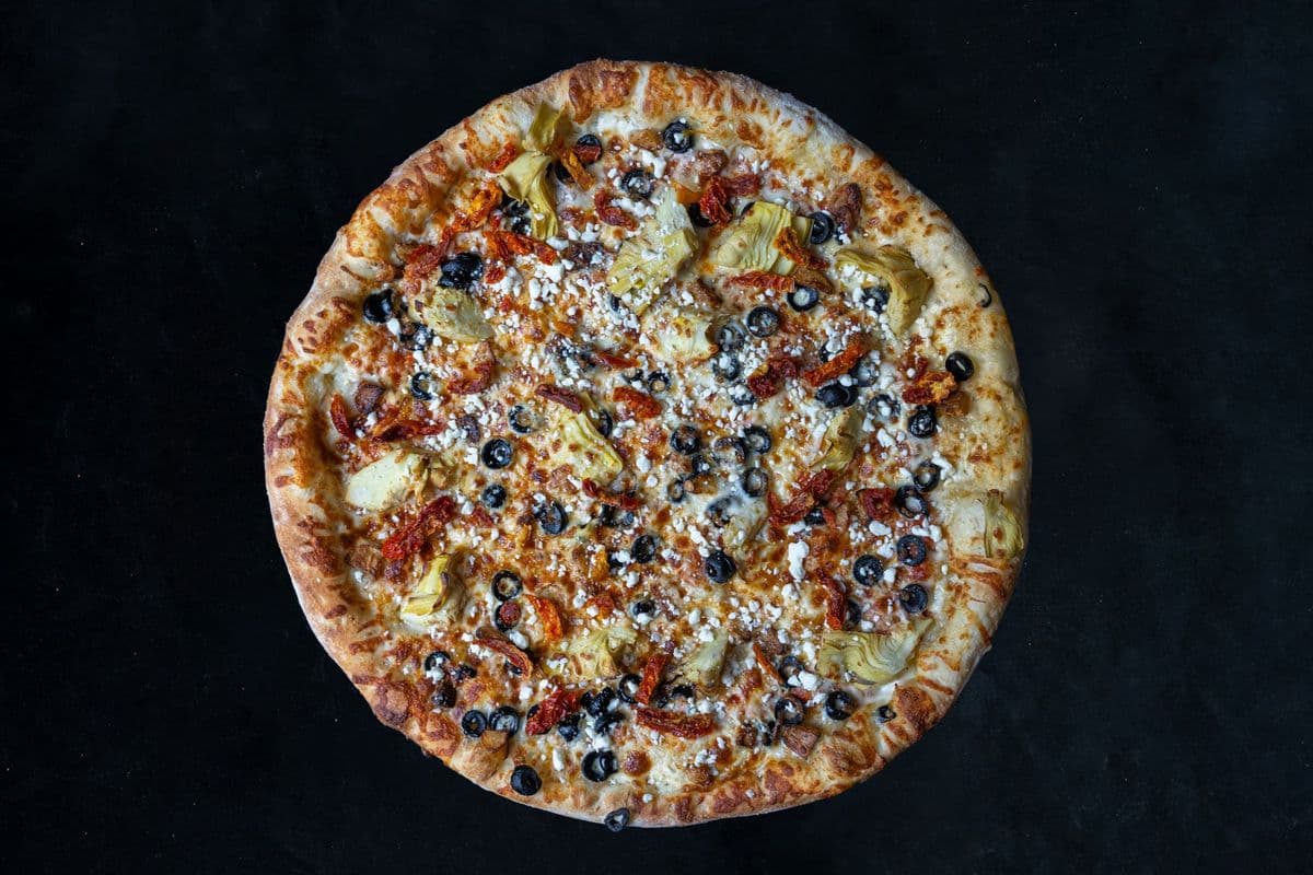 16" X-Large Mediterraneo Pizza