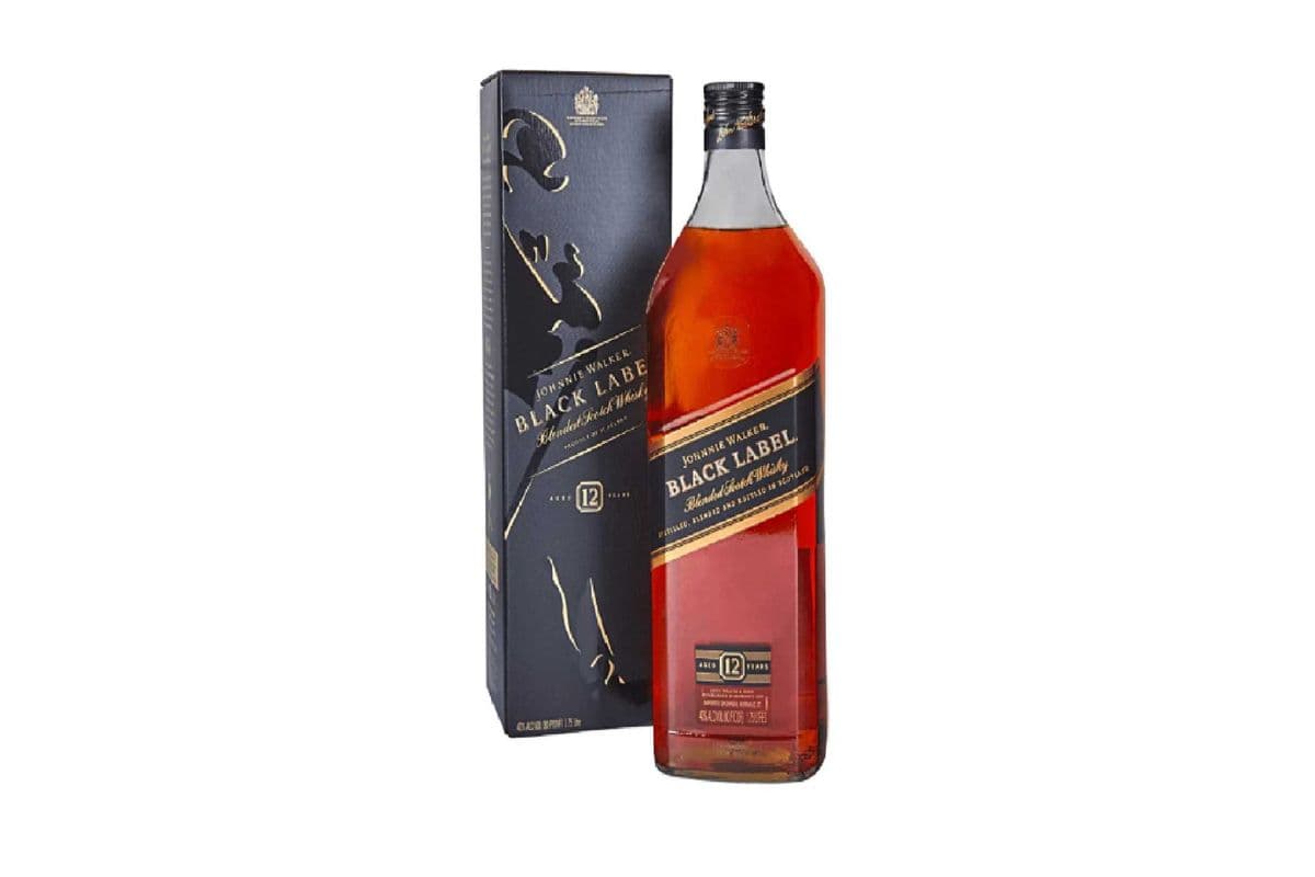 Johnnie Walker Black Label Blended Scotch (1 x 1.75 L)