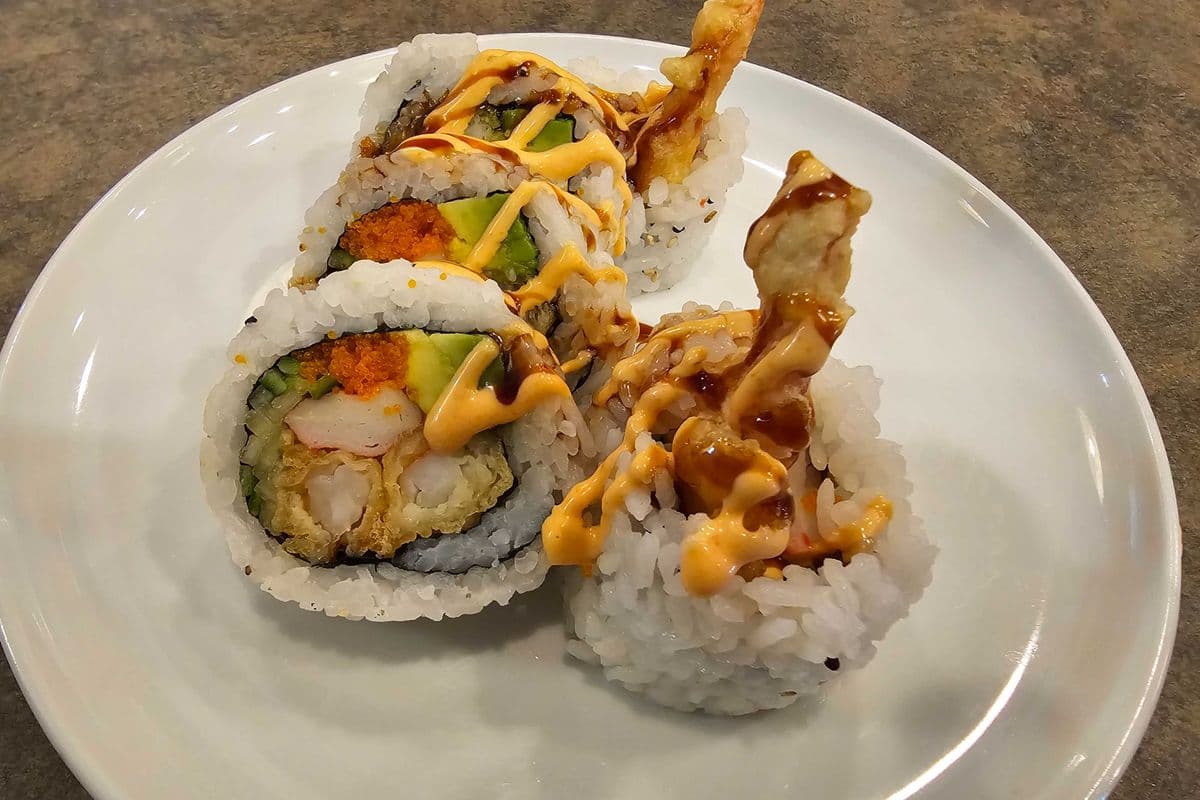 SR5. Spicy Double Shrimp Tempura Roll (5pcs)