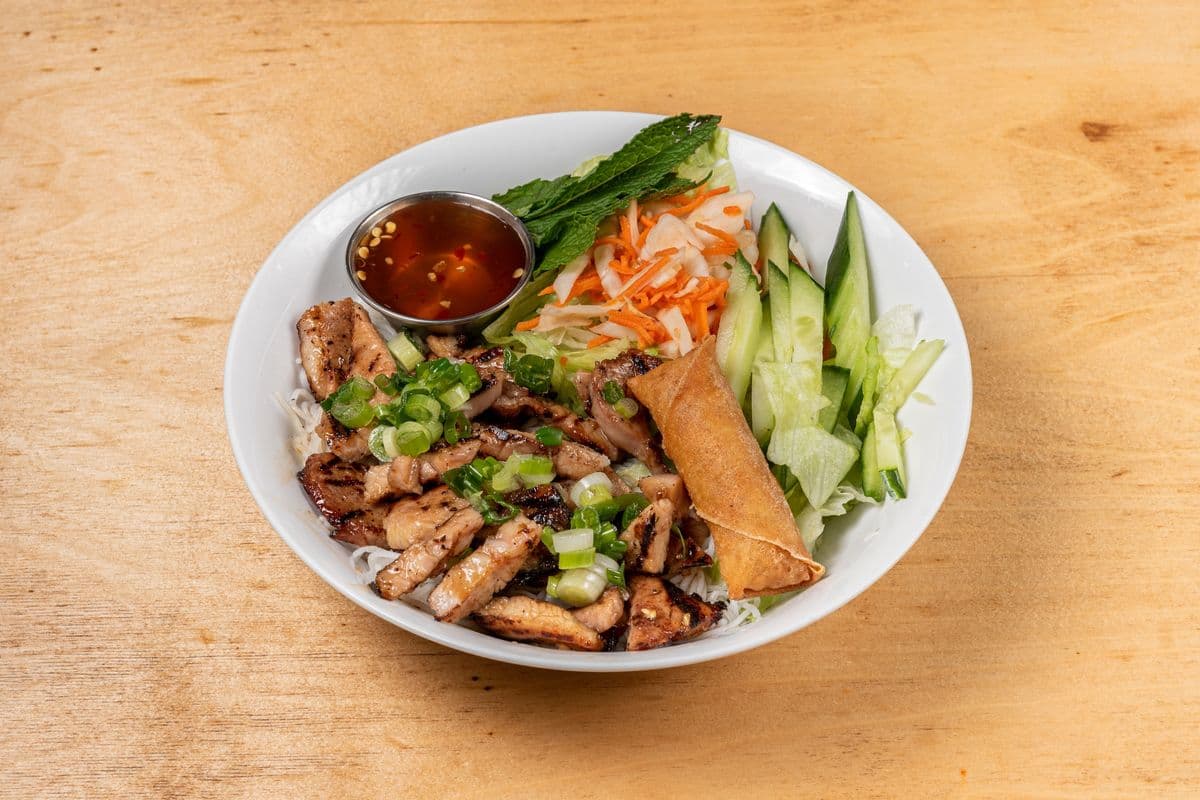 22. Bún Thịt Nướng