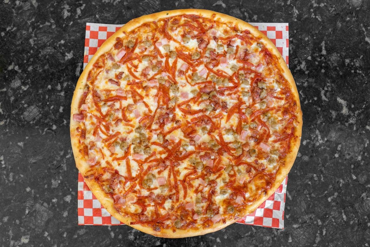 Medium Meat Lover Pizza (12 slices)