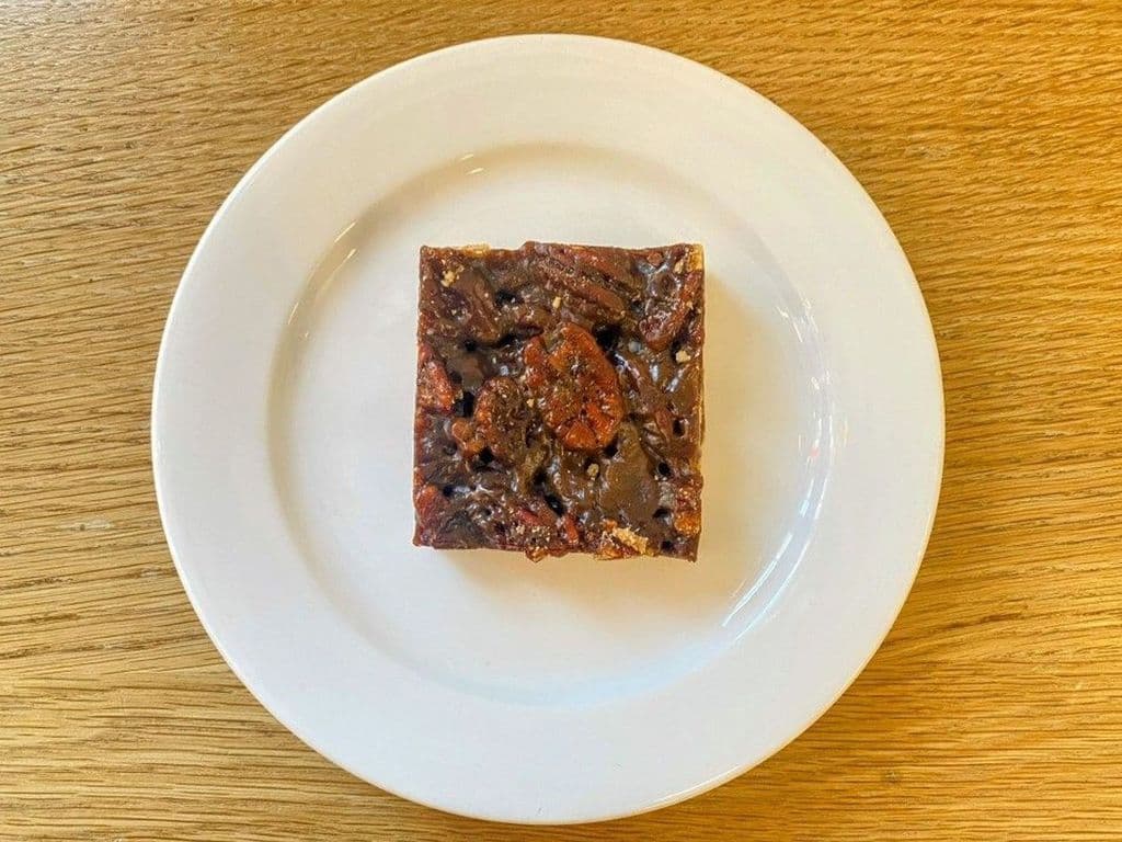 Paleo Pecan Pie Bar  (2g protein, 2g fibre)