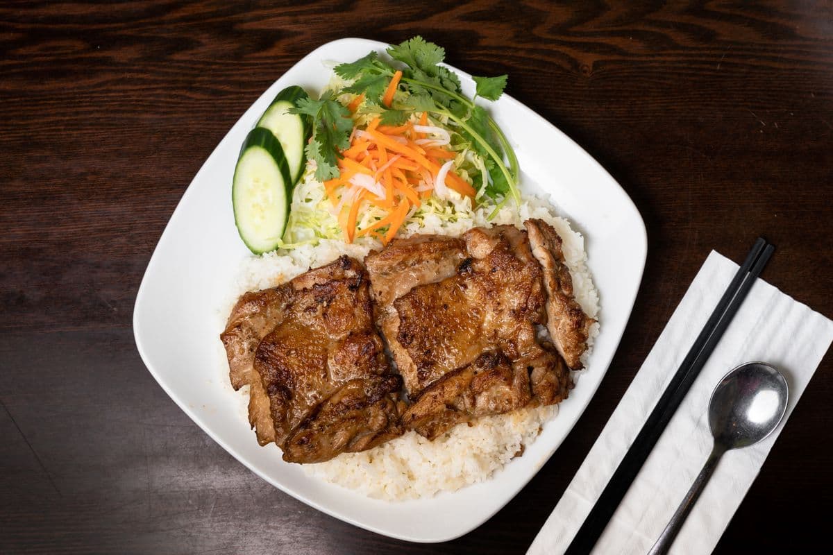 C2. Grilled Lemongrass Chicken on Rice - Com Ga Nuong Xa
