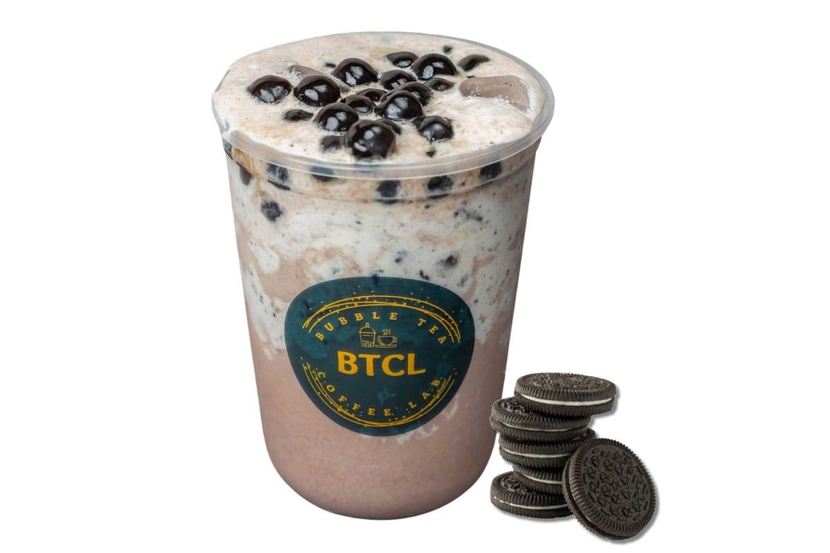 Oreo Milk Tea with Black Boba