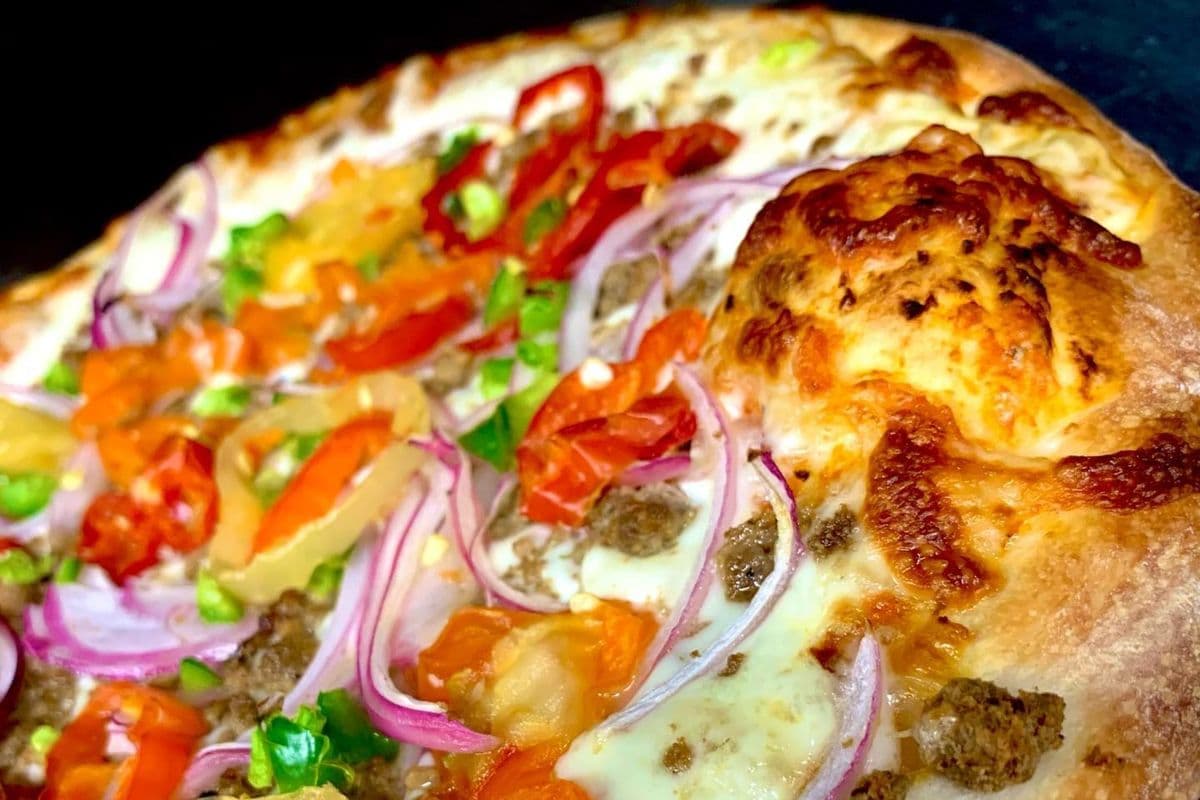 Petite pizza mexicaine 10" / 10" Small Mexican Pizza