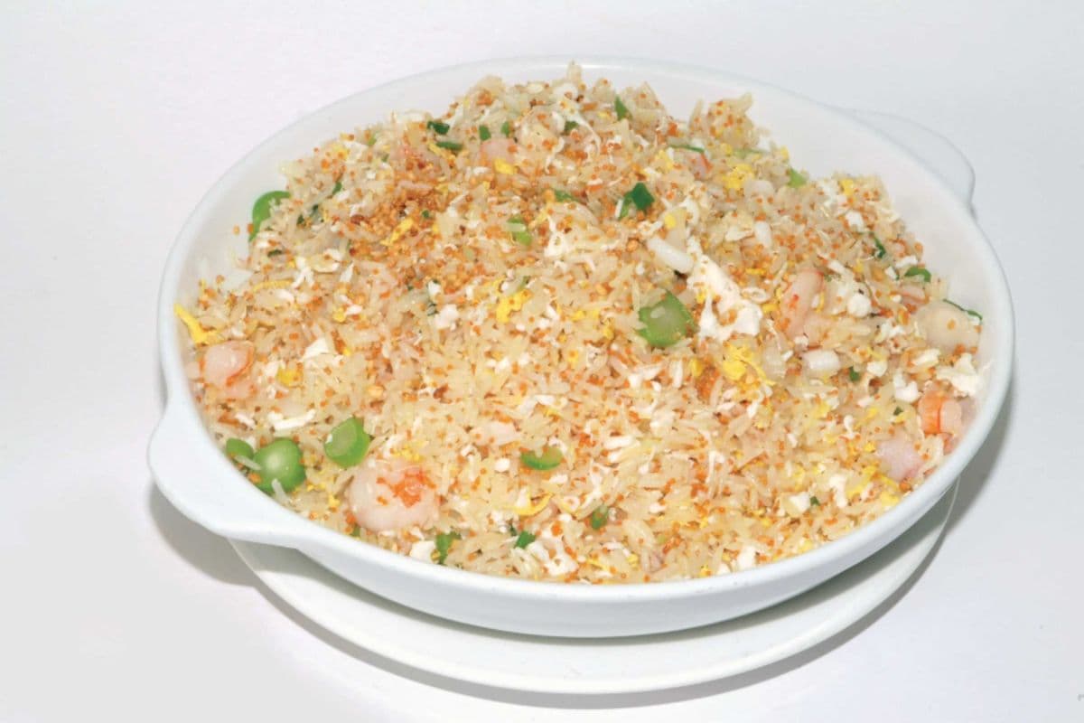 Seafood Fried Rice with Garlic 蒜香海皇炒飯