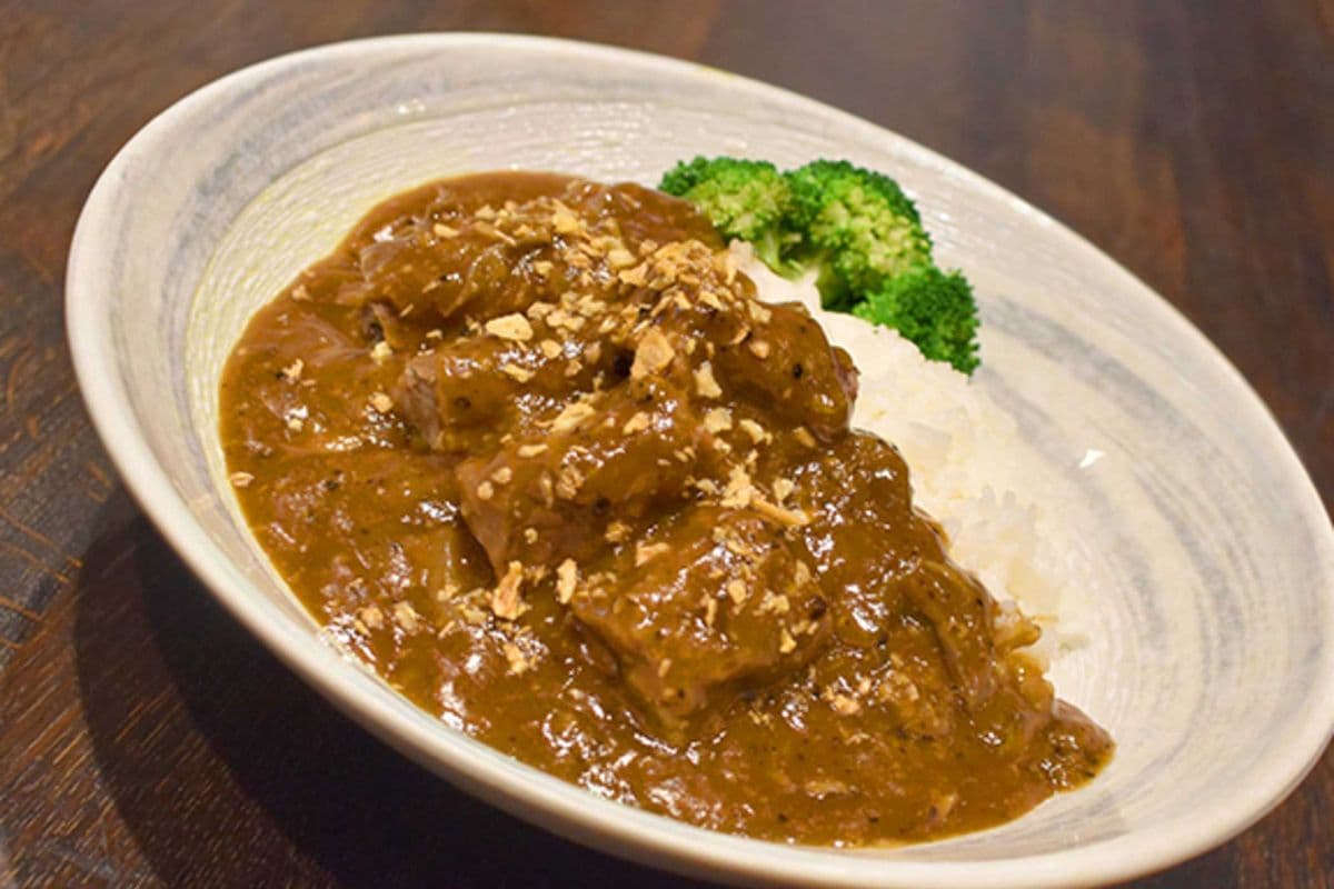 Black Pepper Beef Brisket Stew Rice with Mushroom 黑椒牛腩菌菇飯