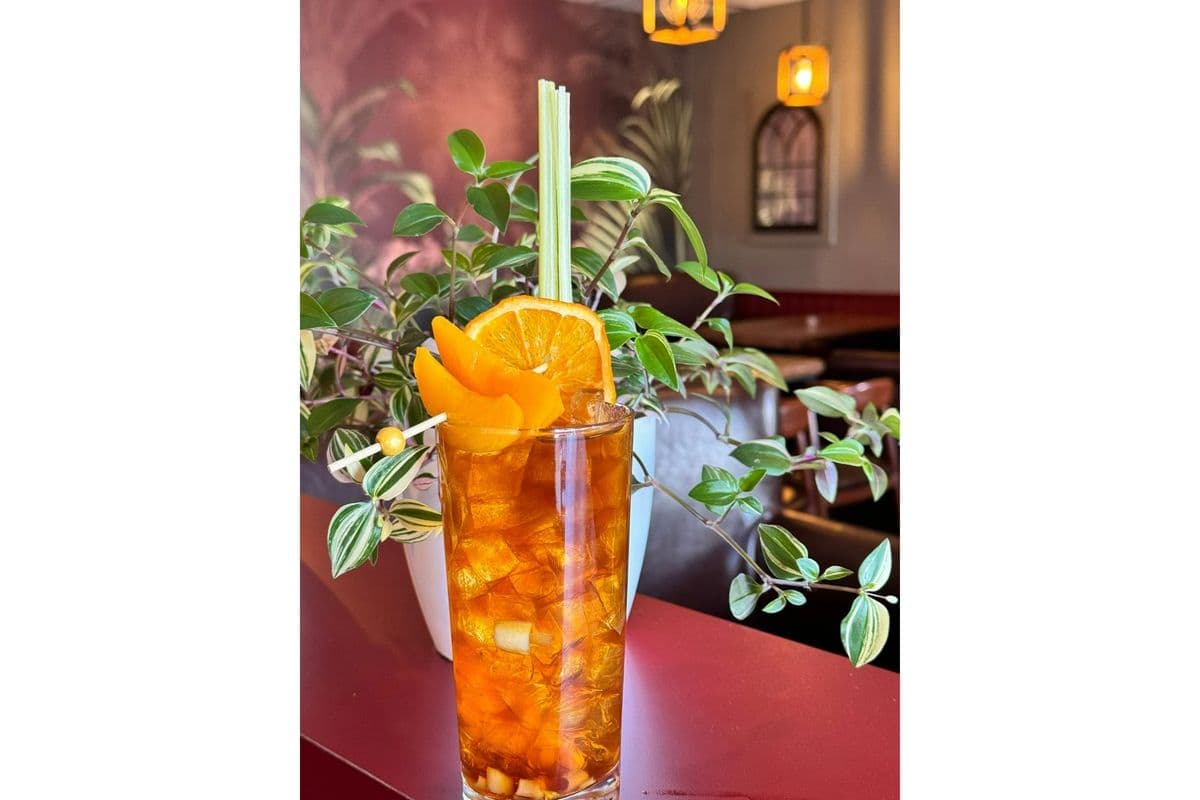 Lemongrass Peach Iced Tea Mocktails