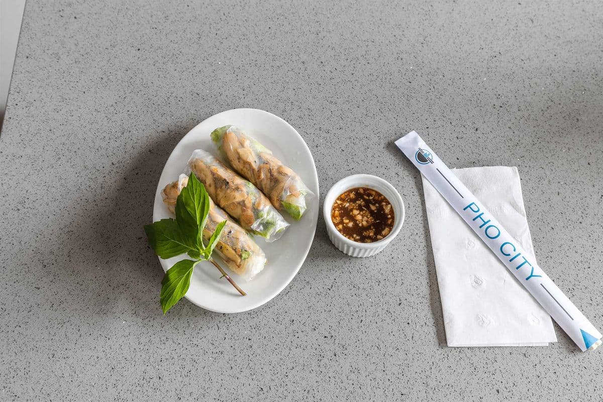 A3. Fresh Lemongrass Chicken Salad Rolls (3 pcs)