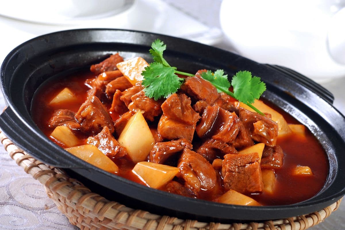 75 Braised Beef Brisket (HALAL) 红烧牛腩