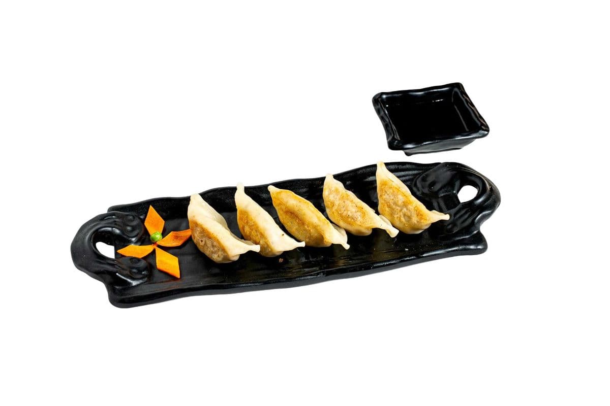 Pan Fried Veggie Gyoza (5pcs)