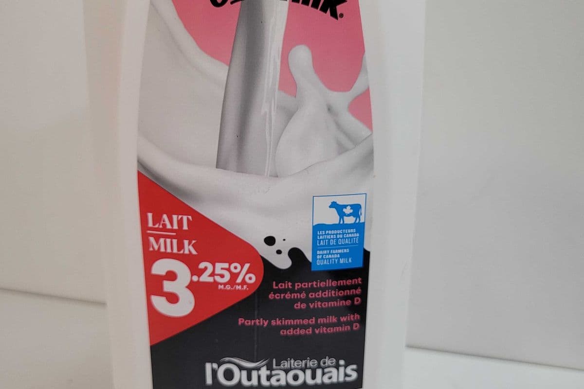 Laiterie de l'outaouais 3.25 % (2 L)