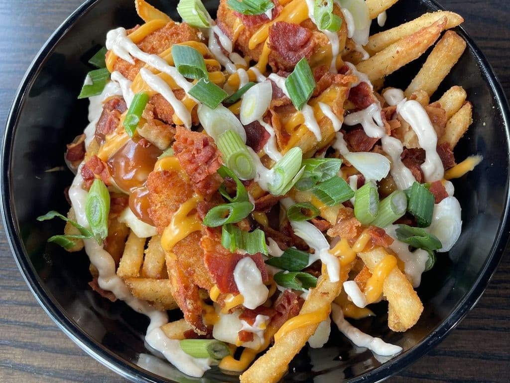 Jalapeno Popper Poutine