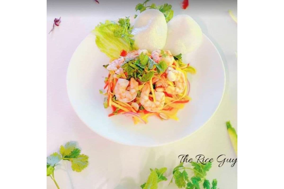 8. Shrimp Mango Salad (Salade De Crevettes Et De Mangue)