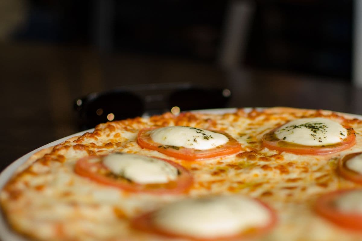 Pizza Tomates et bocconcini / Tomatoes and Bocconcini Pizza