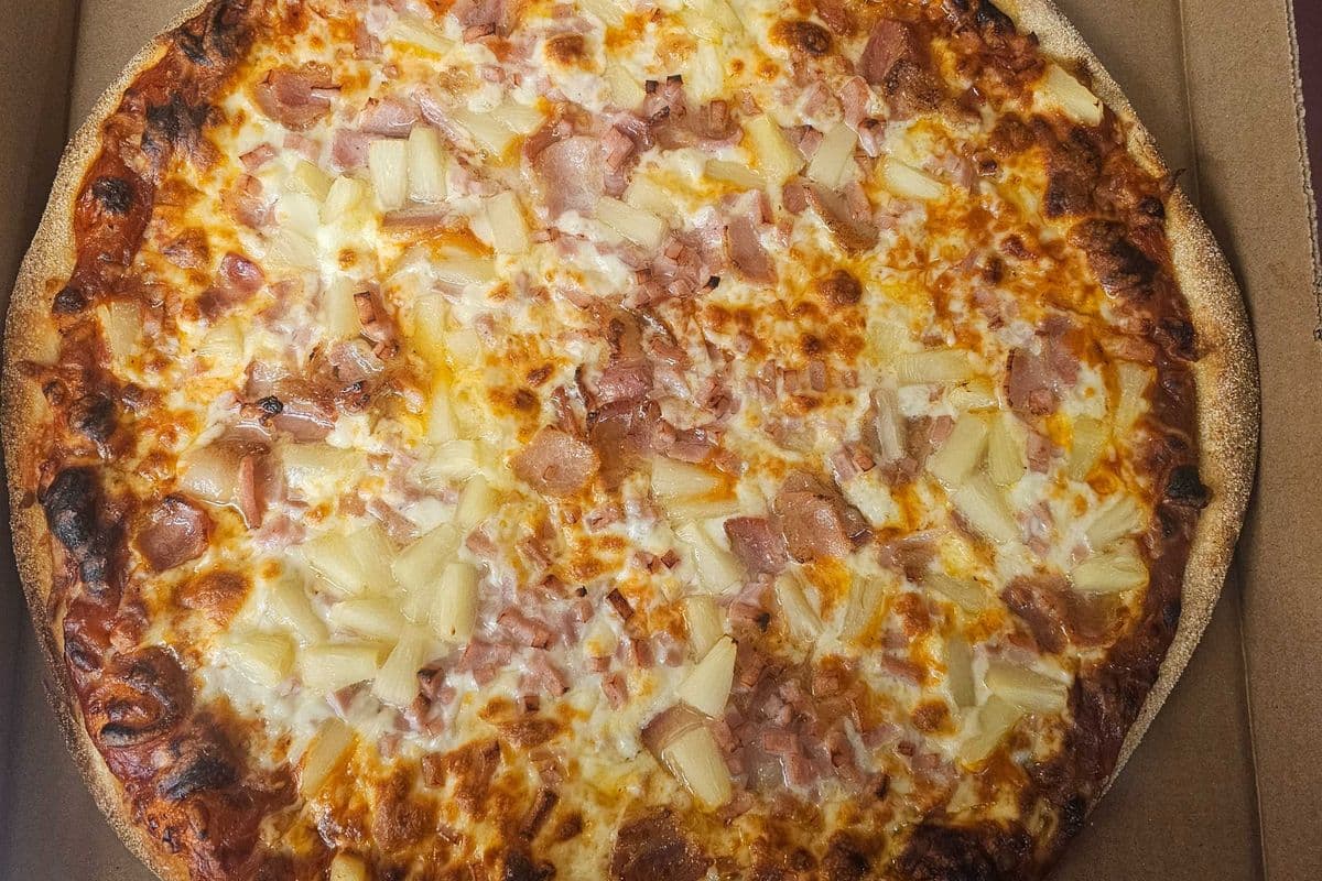 Hawaiian Pizza