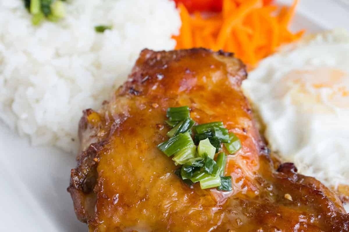 63. Grilled Lemongrass Chicken, Two Eggs on Rice - Cơm Gà Nướng, 2 Trứng Ốpla