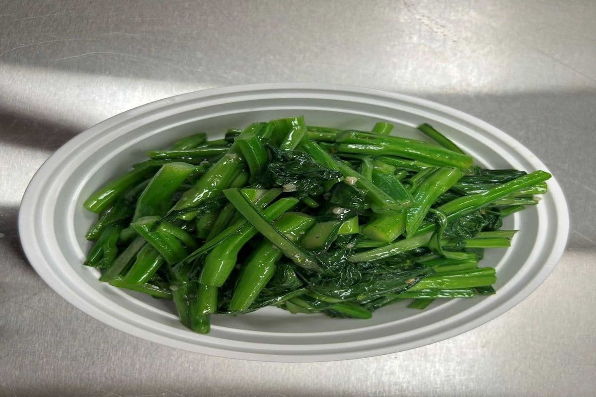 Chinese Green with Garlic Sauce 蒜 茸 炒 菜 心