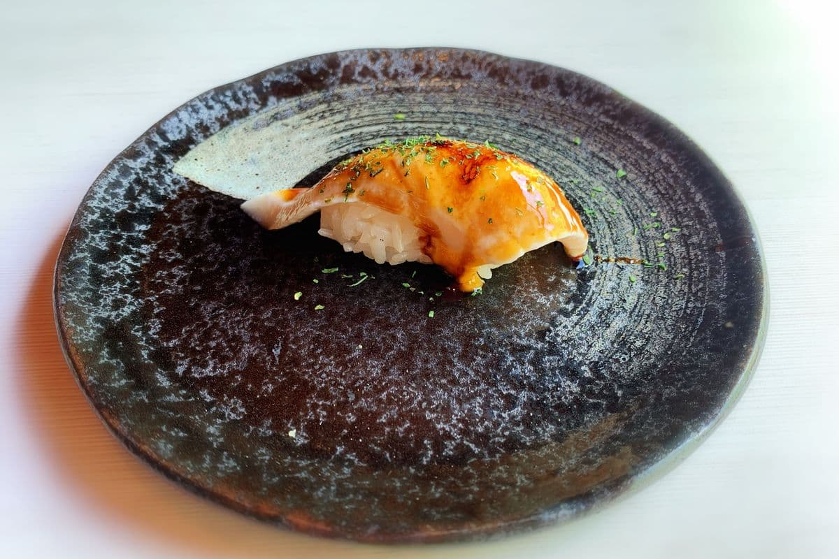 T02. Torched Butterfish Sushi(2pcs)