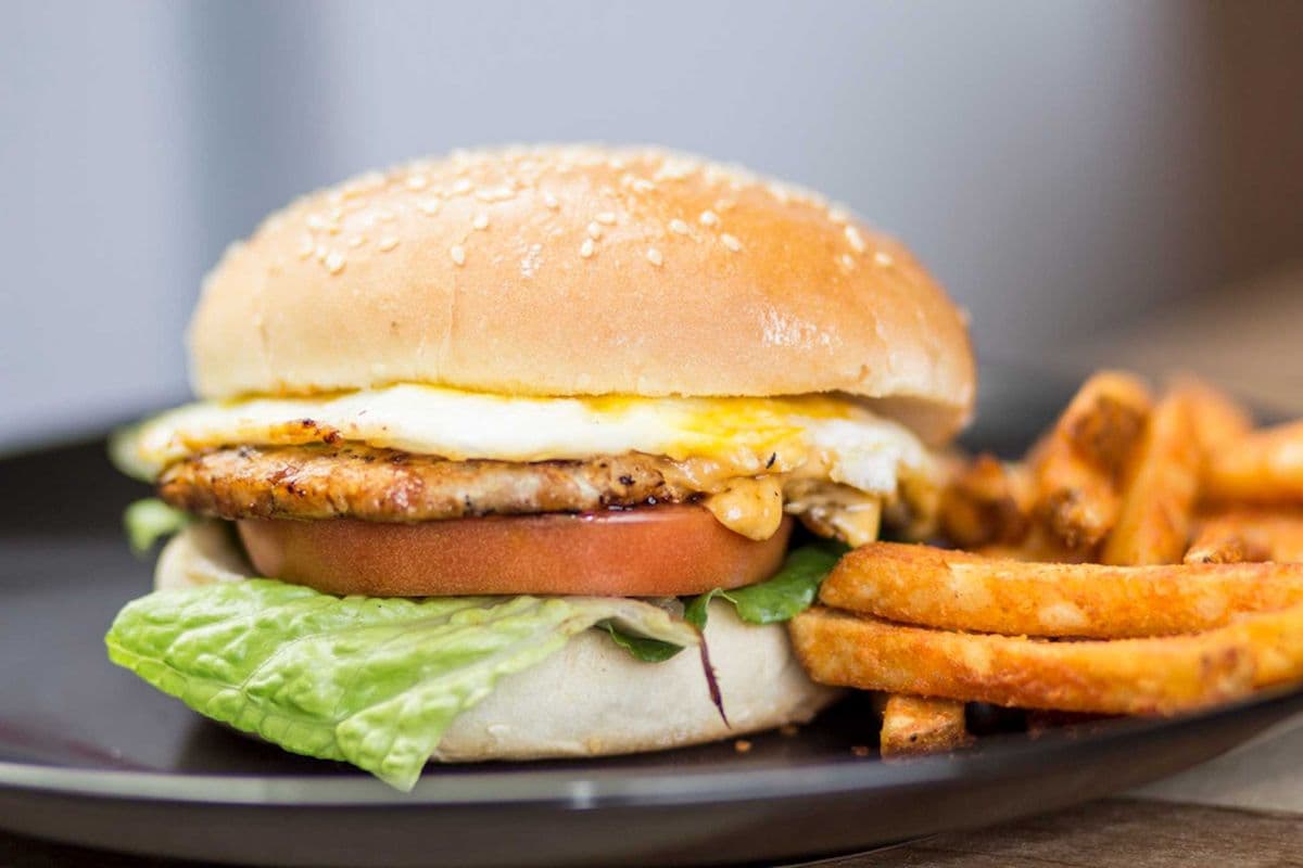 Mushkaki Chicken Burger