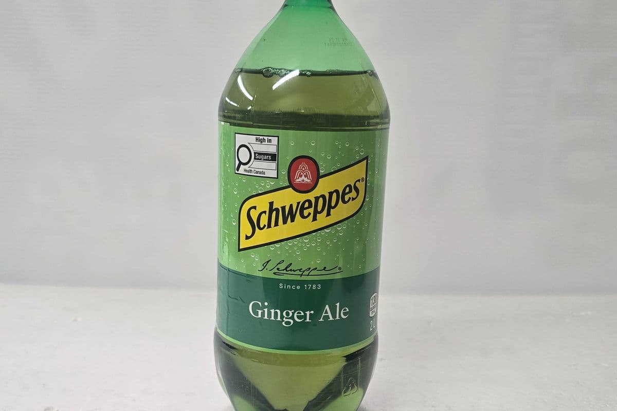 Schweppes Ginger Ale (2L)