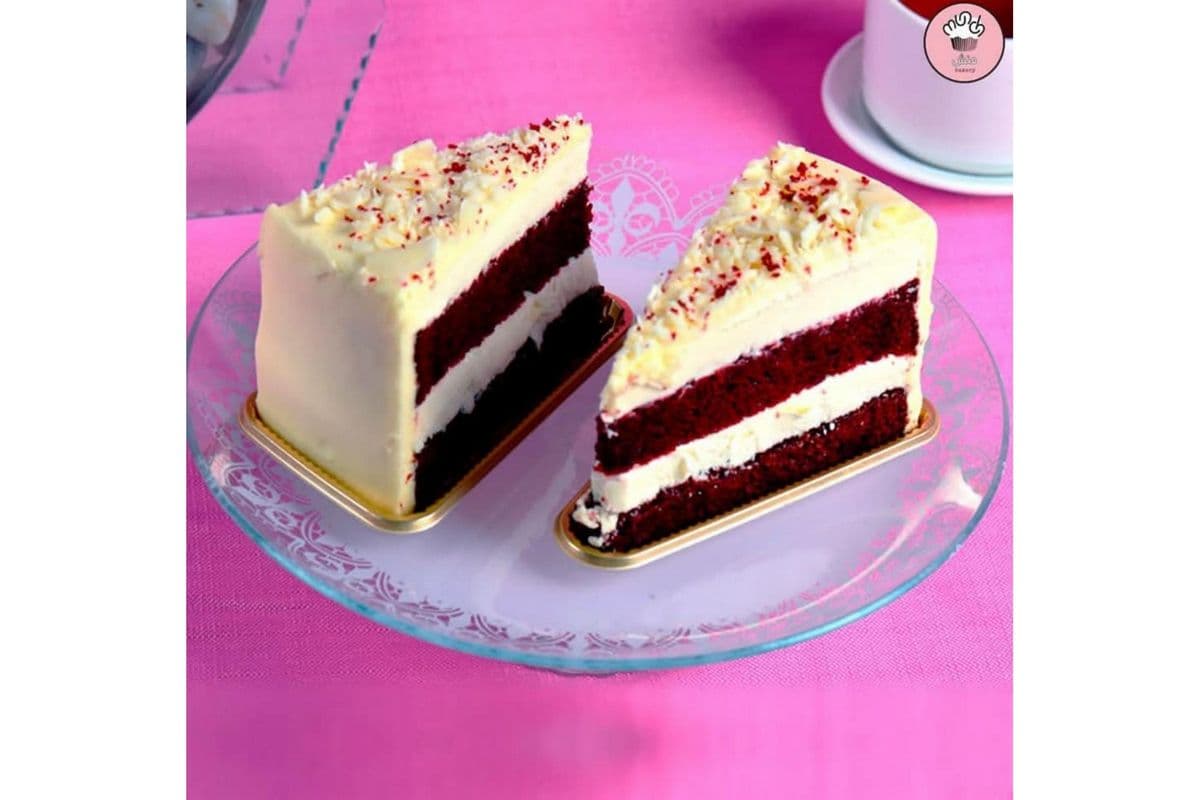 Red Velvet Cheesecake (Two Slice)