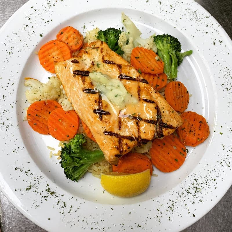 Saumon atlantique (8 oz) / Atlantic Salmon (8 oz)