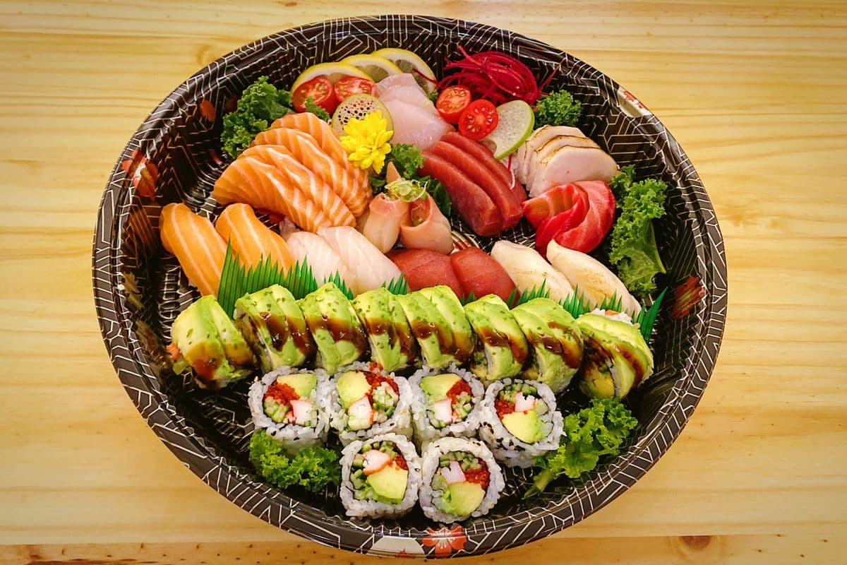 Sashimi - Sushi - Roll Medium (39 pcs)