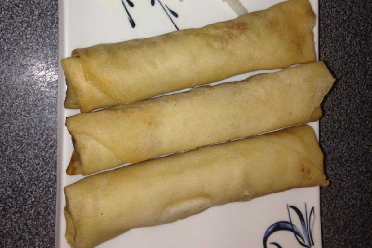 A6. Chinese Spring Rolls - Cha Gio Trung Quoc (3 rolls)