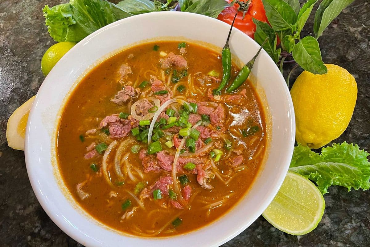 B24 Sate Beef Noodle Soup
