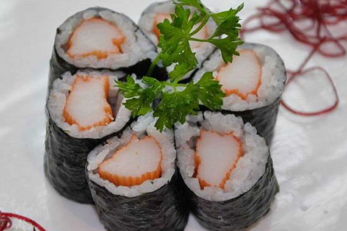 Crab Roll (6pc)