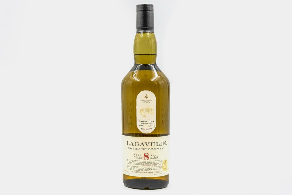 LAGAVULIN 8 YEARS (1 x 750 ML) (1 x 750 ML)