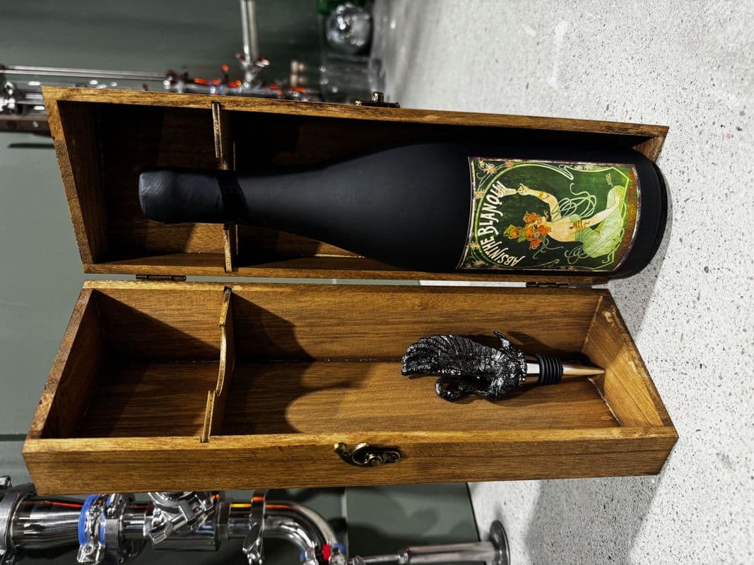 Absinthe Blanqui Gift Box (67.5%alc.vol.750ml)