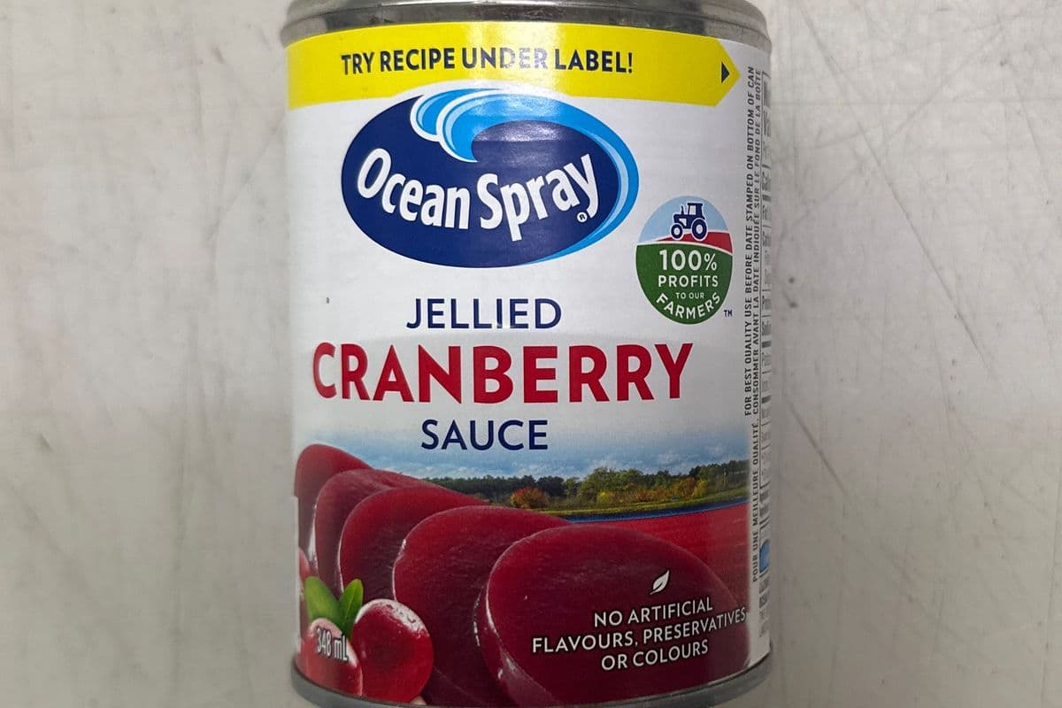 OCEAN SPRAY JELLIED CRANBERRY SAUCE (348 ml)